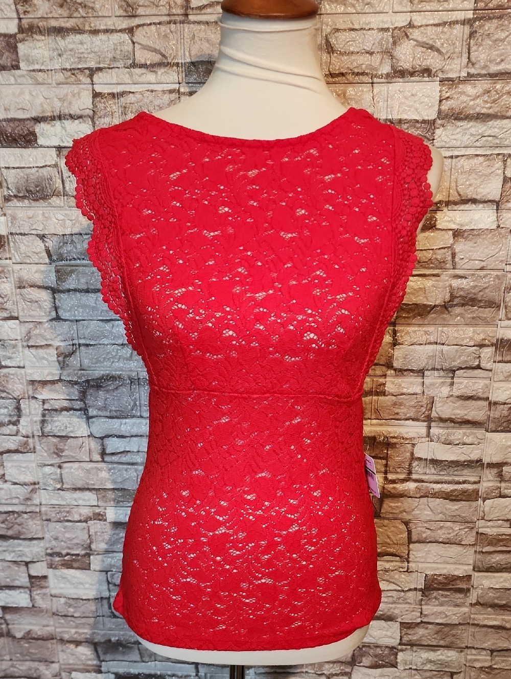 Free People Intimately Red Lace Cap Sleeve Shell Top Brand New
